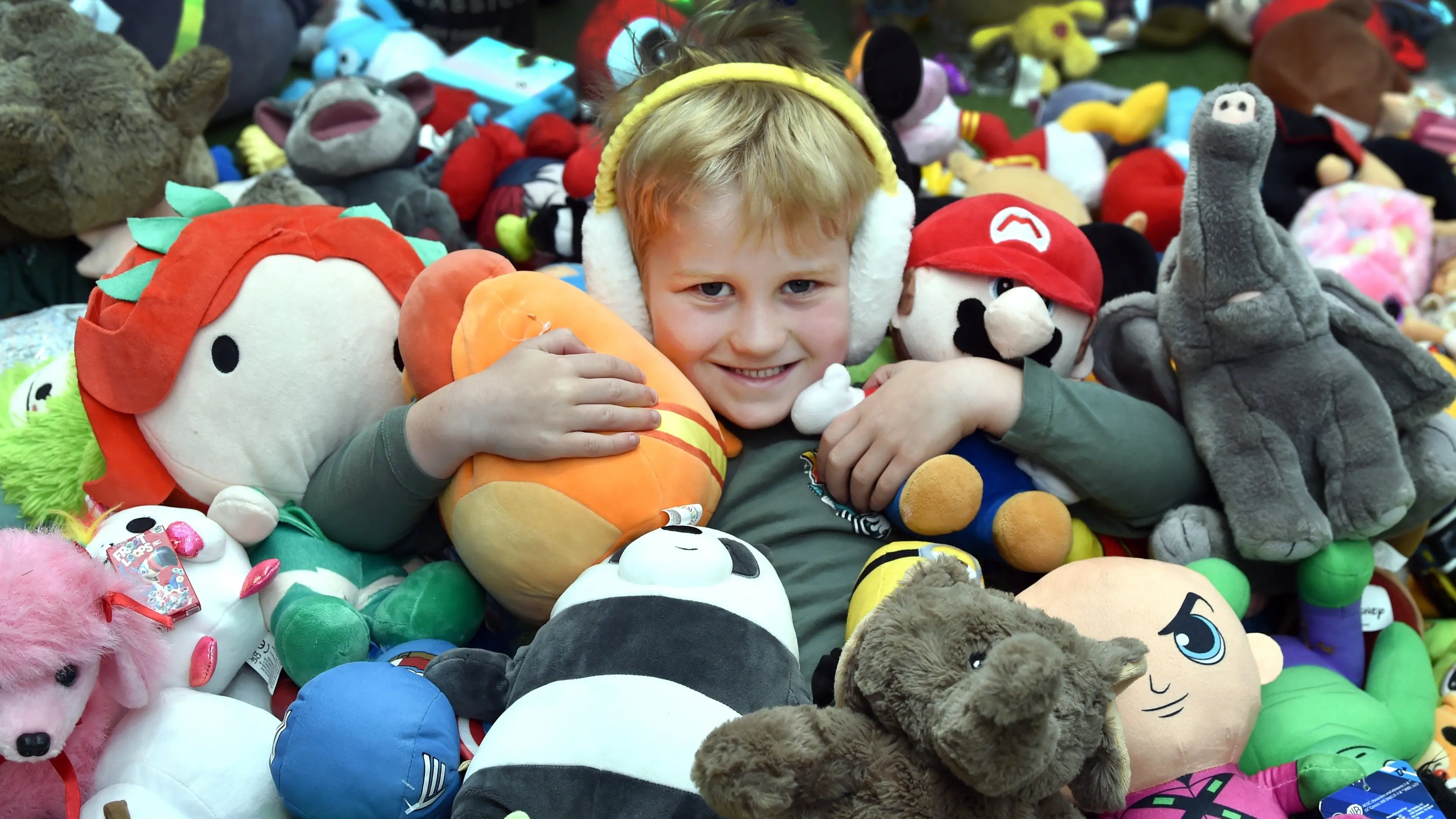 Edgar Centre holds first ‘car boot sale’