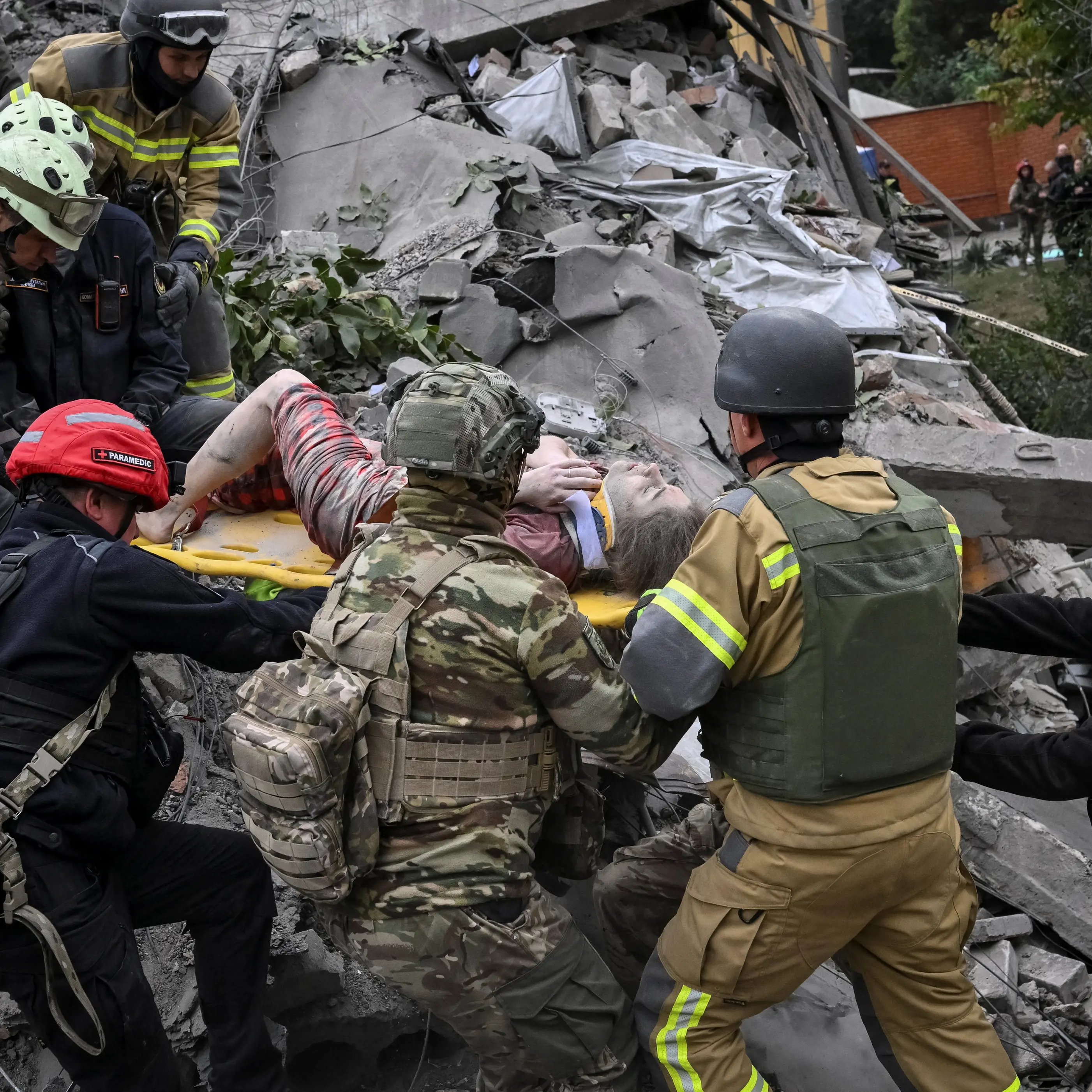 Russian attack on Ukrainian city kills 20, a day after Trump eases diesel sanctions on Moscow