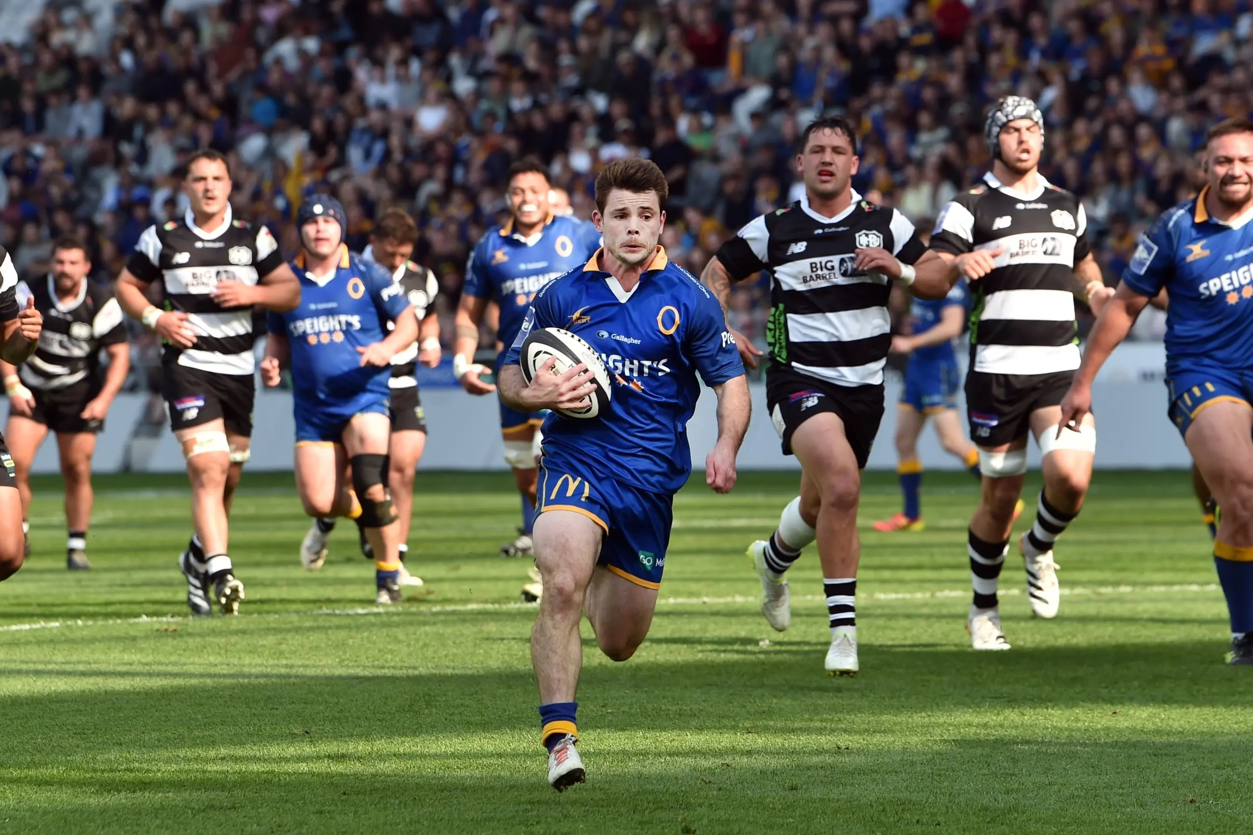 Otago halfback Kieran McClea streaks away from the Hawke\\'s Bay defence to score a try during the NPC quarterfinal at Forsyth Barr Stadium on Saturday. Photo: Peter McIntosh