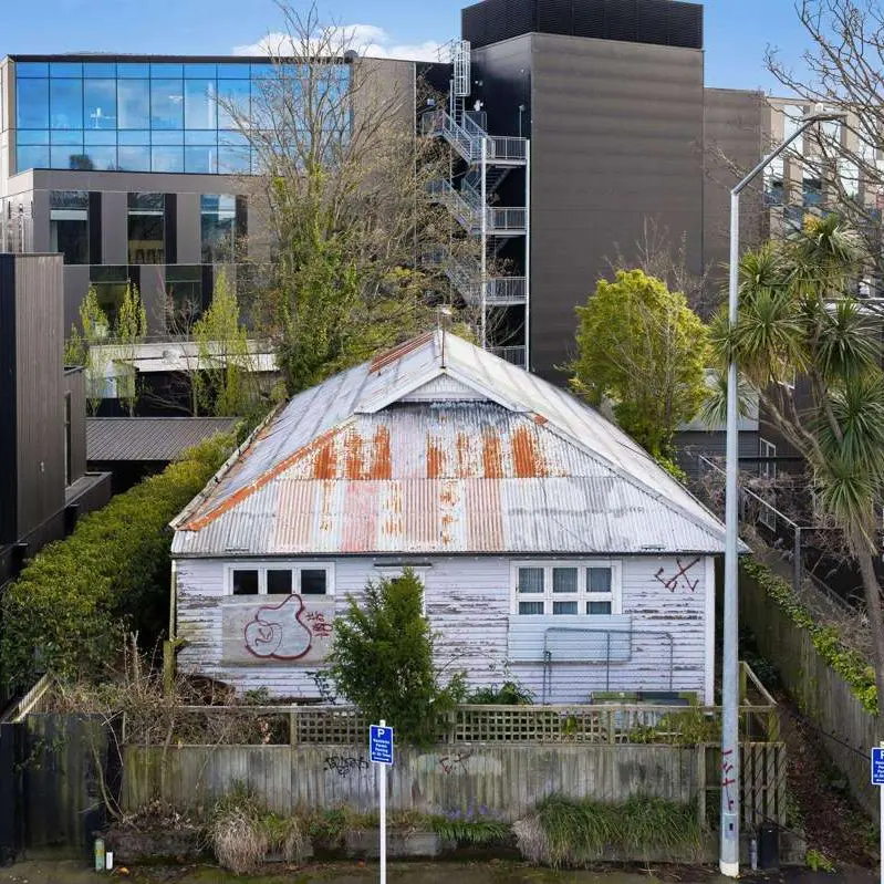 Quake-damaged eyesore could bring a $1m payday