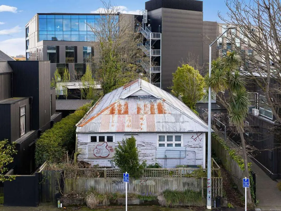 Quake-damaged eyesore could bring a $1m payday