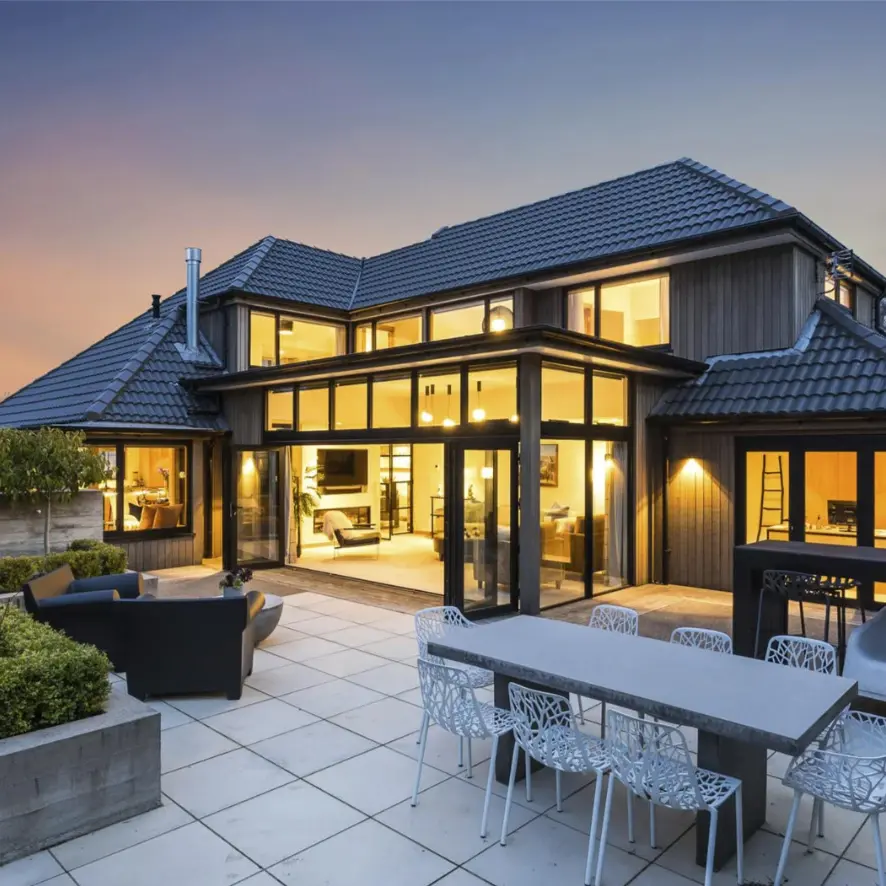 $2.6 million sale sets Dunedin auction record