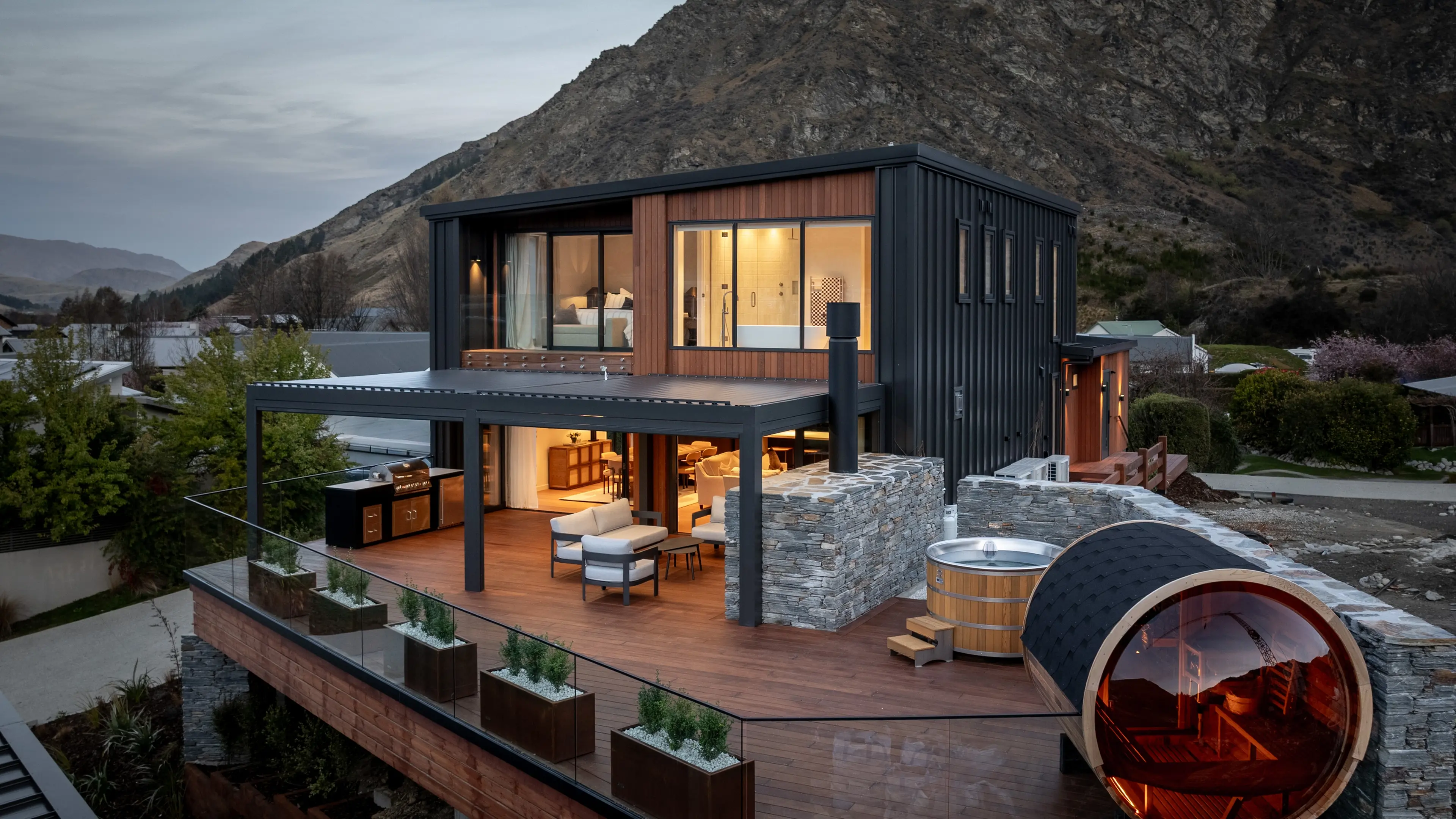Statement property in Arthurs Point