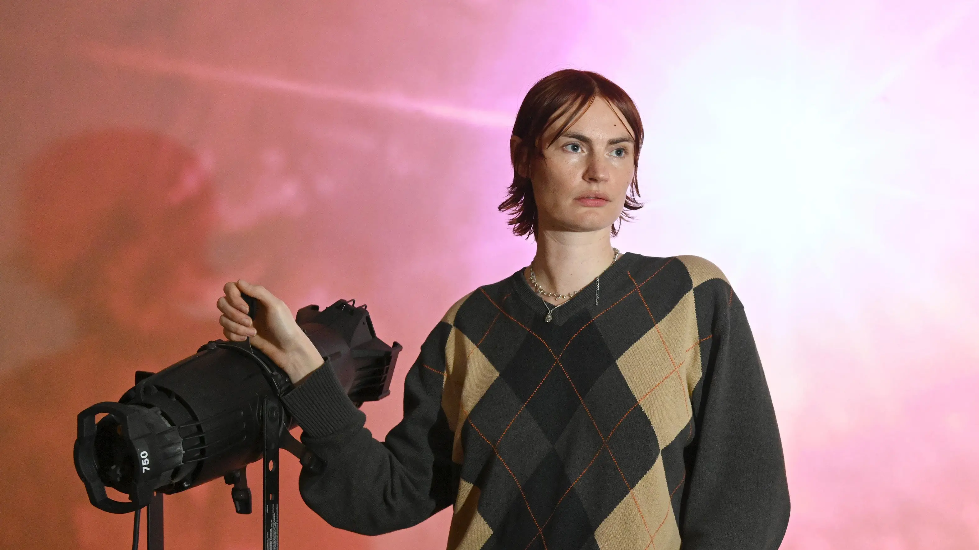Artistic approach to film-making works within boundaries for Germany-based artist