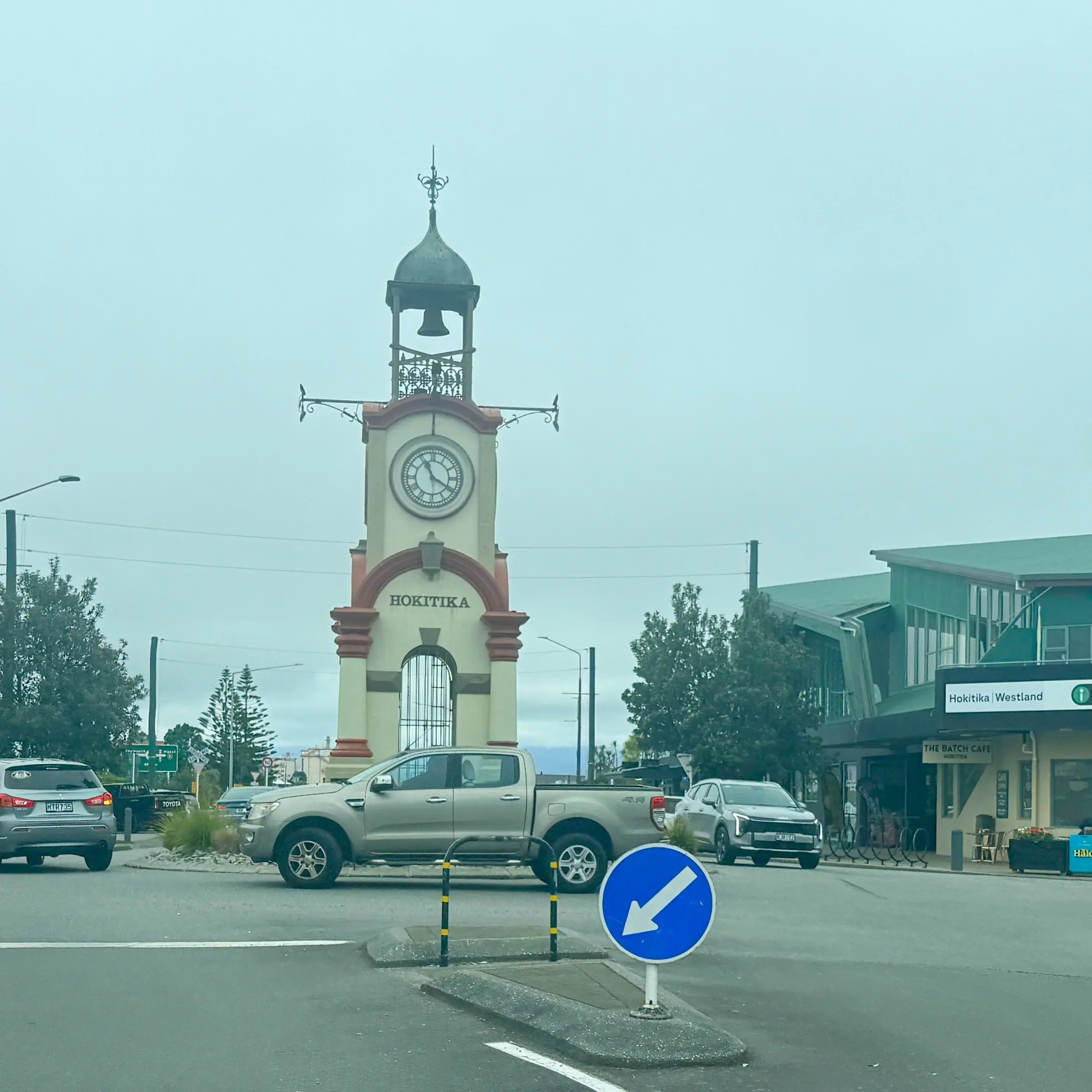 Quake risk closes second council building