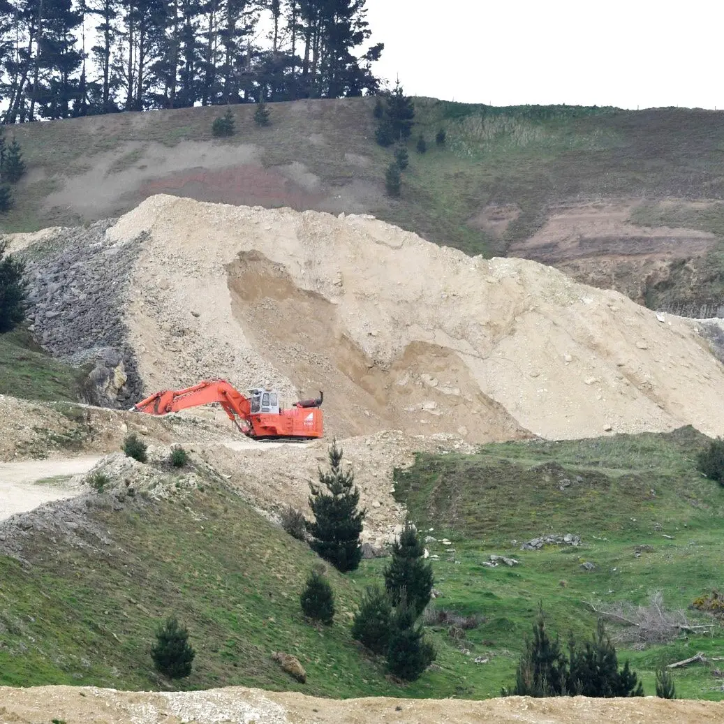 Phosphate mining returns to Otago site after 80 years