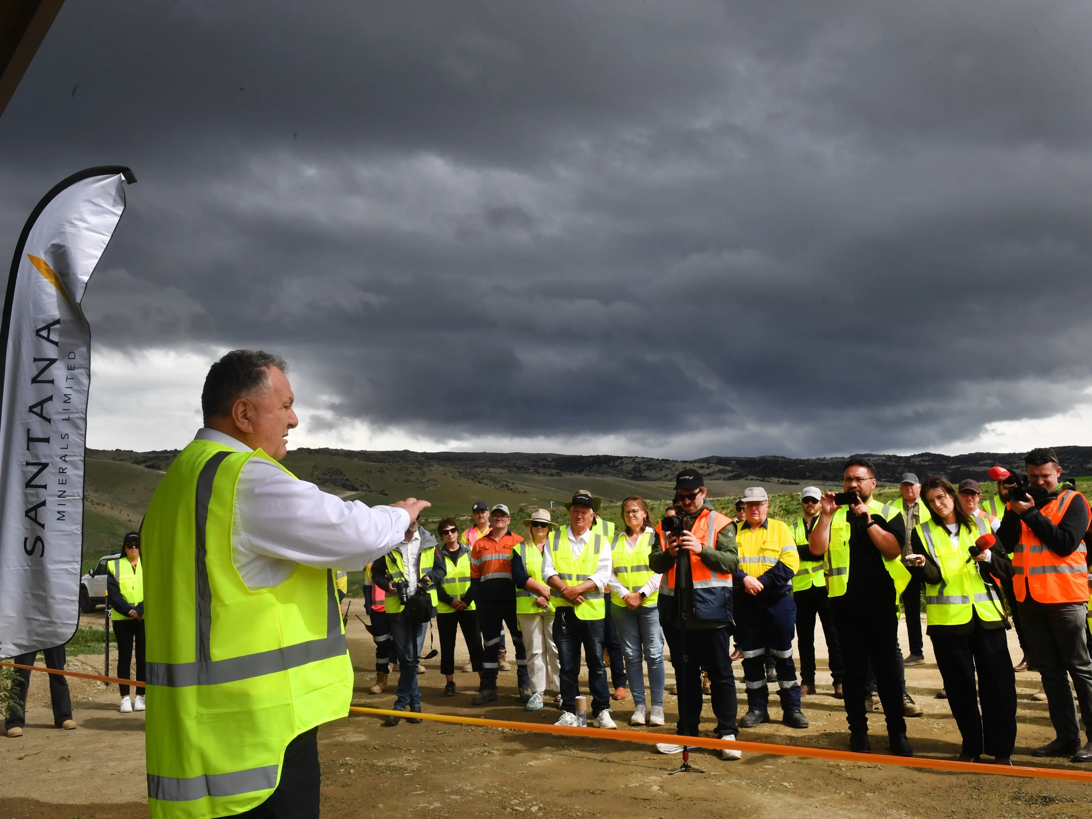 Fast-track changes likely if mining decisions unfavourable: Minister