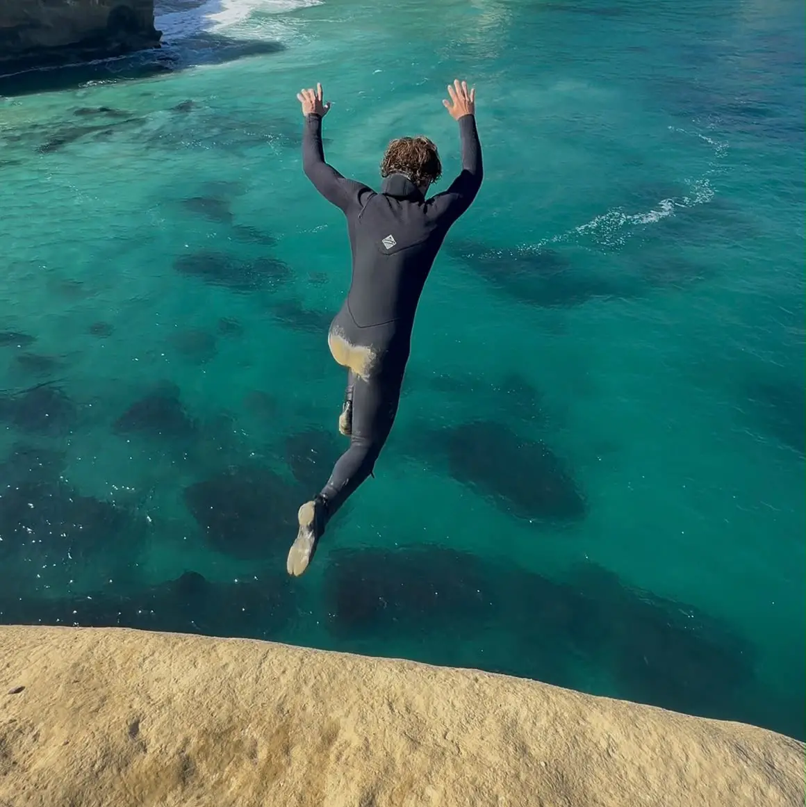 Adrenaline junkie’s Tunnel Beach jump leads to ‘intervention’ from mum