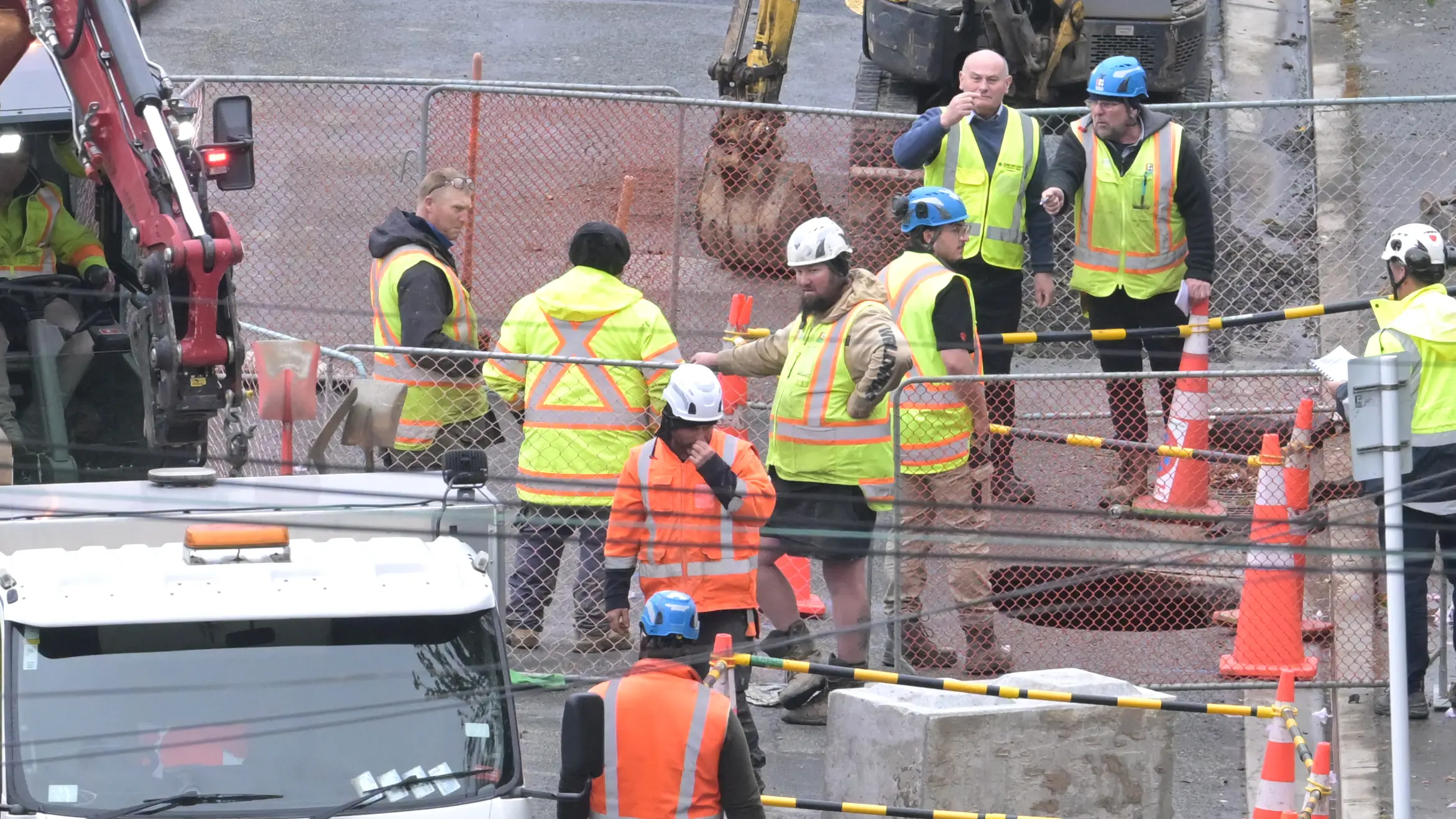Sinkhole opens in Mornington