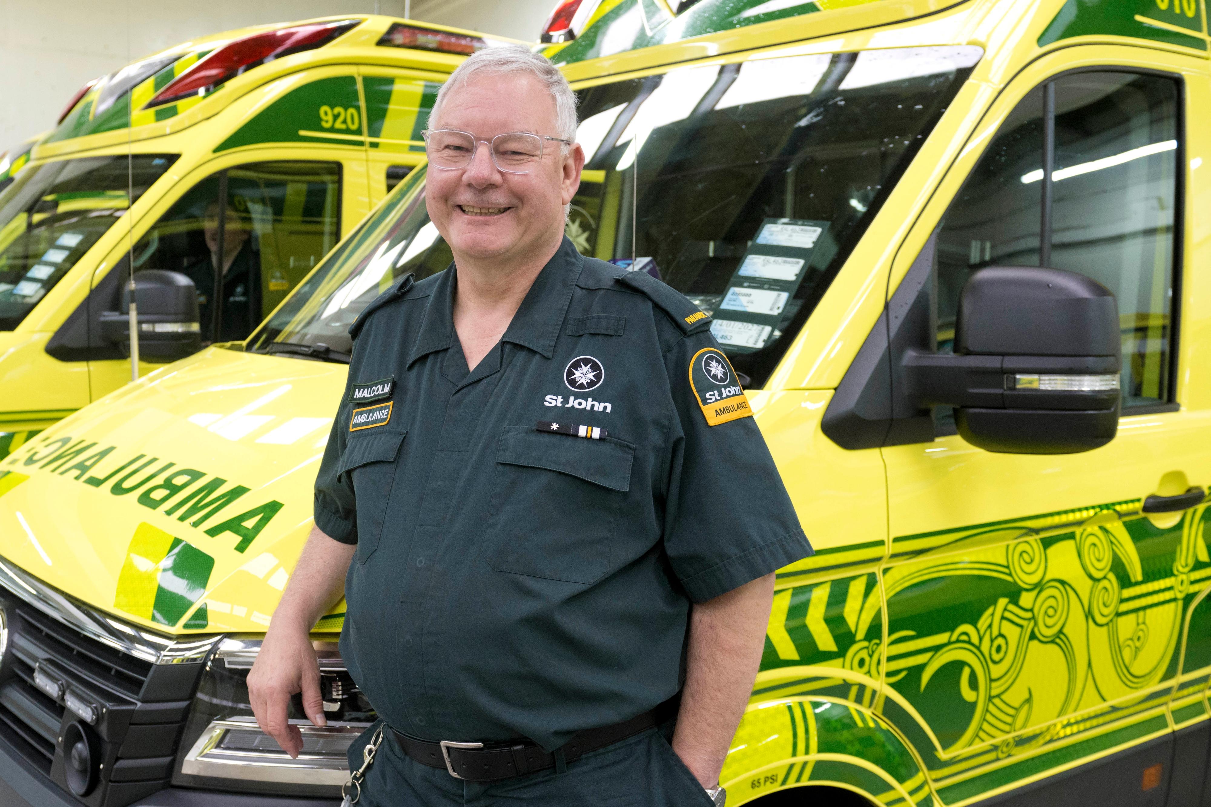 Ein Leben an vorderster Front: Langjähriger Rettungssanitäter aus Dunedin ...