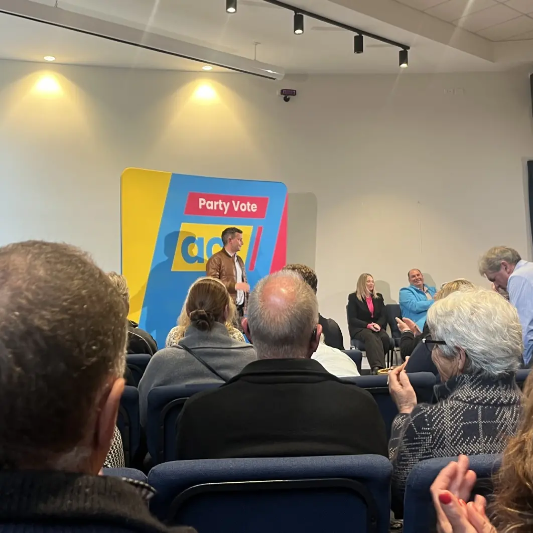 Seymour aims to ‘block labour from the chequebook’