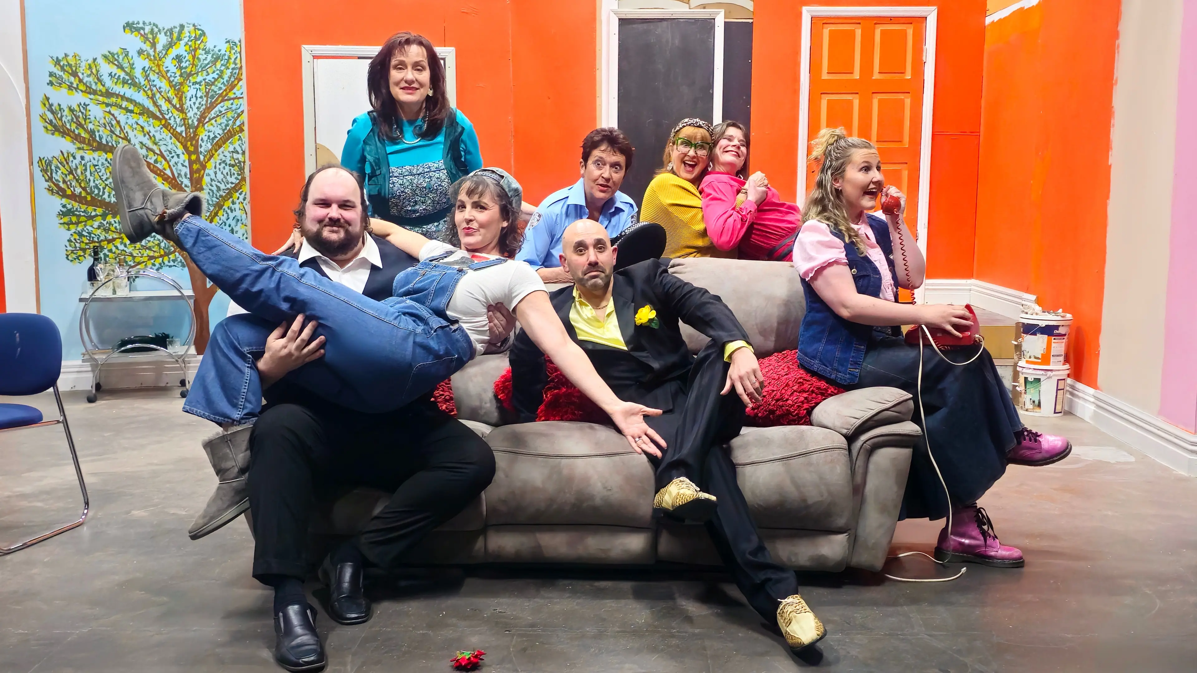 Classic comedy about mismatched room-mates to entertain audiences