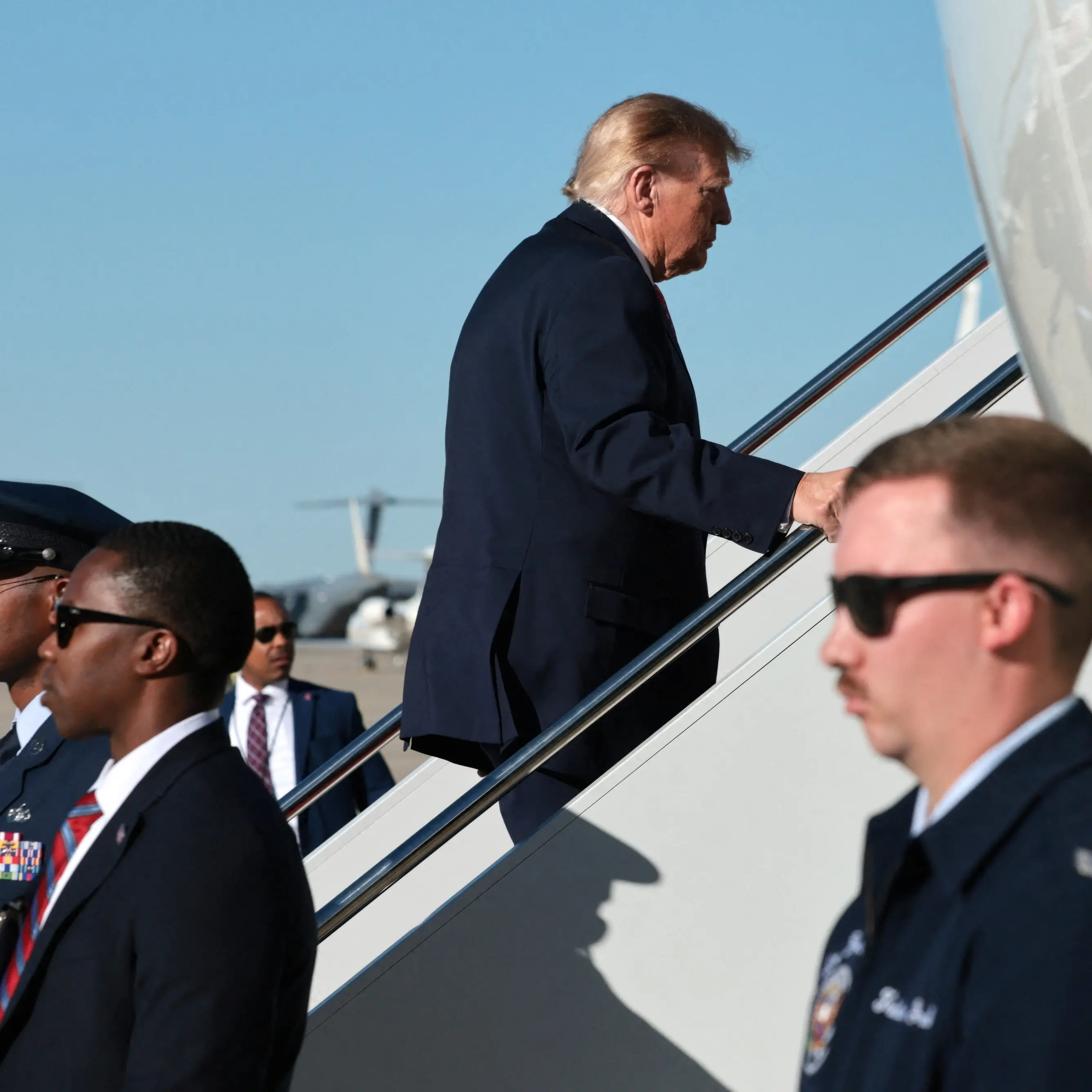 Trump approval falls to record low as midterms near