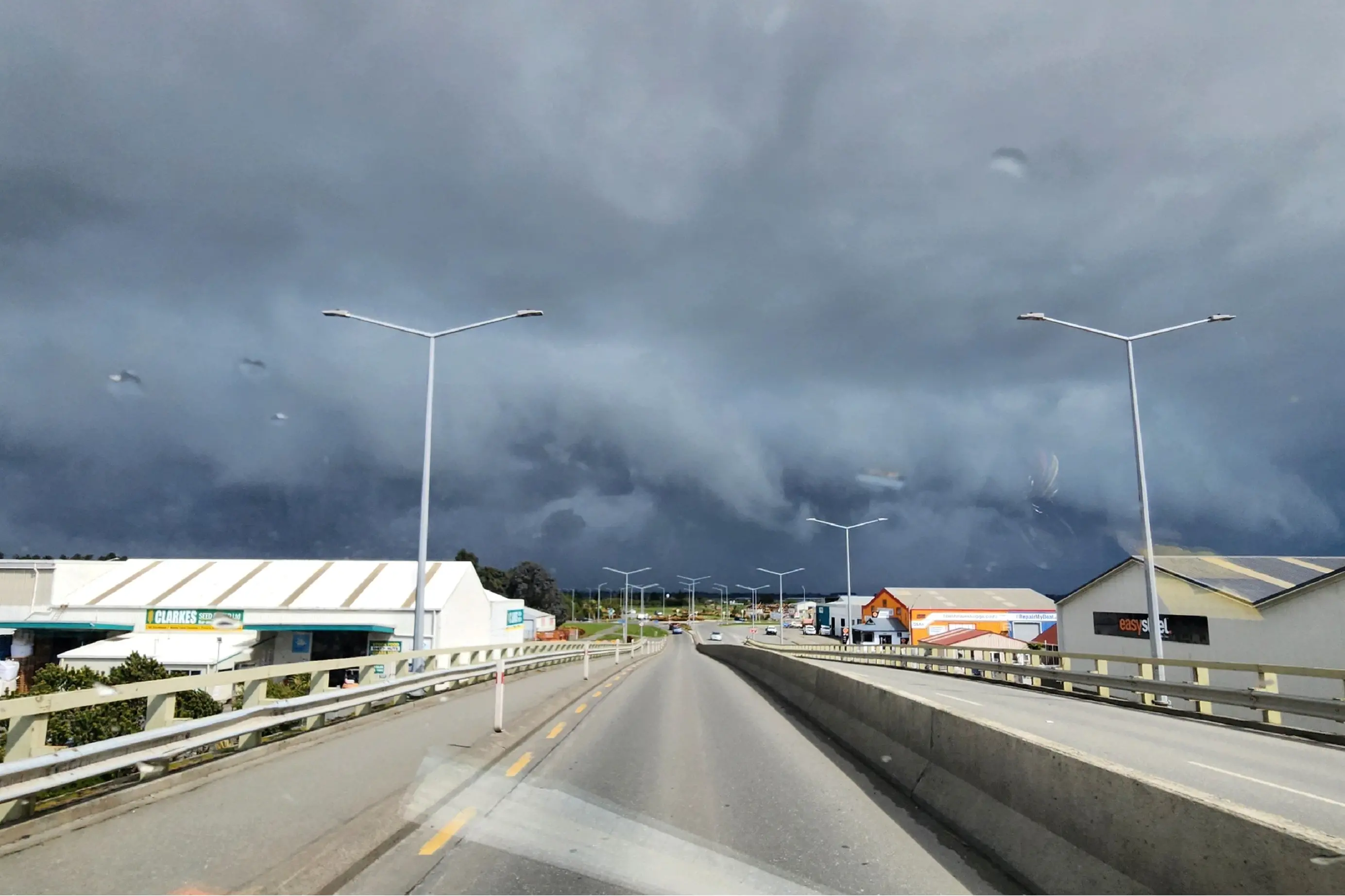 Invercargill was unprepared for the chaos this storm front was about to deliver. Photo: Glenn Hibbs