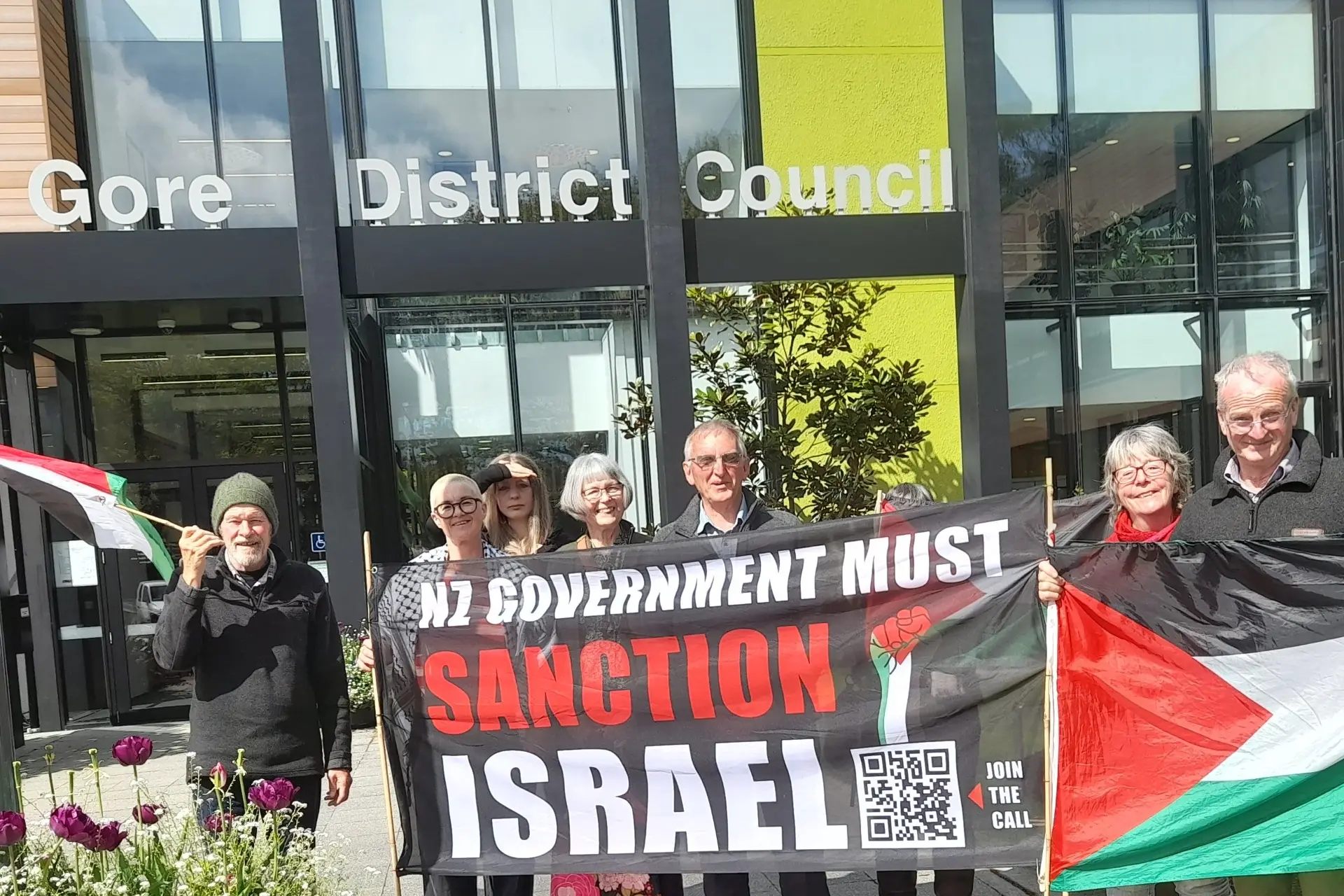 Gore council choses silence on West Bank petition