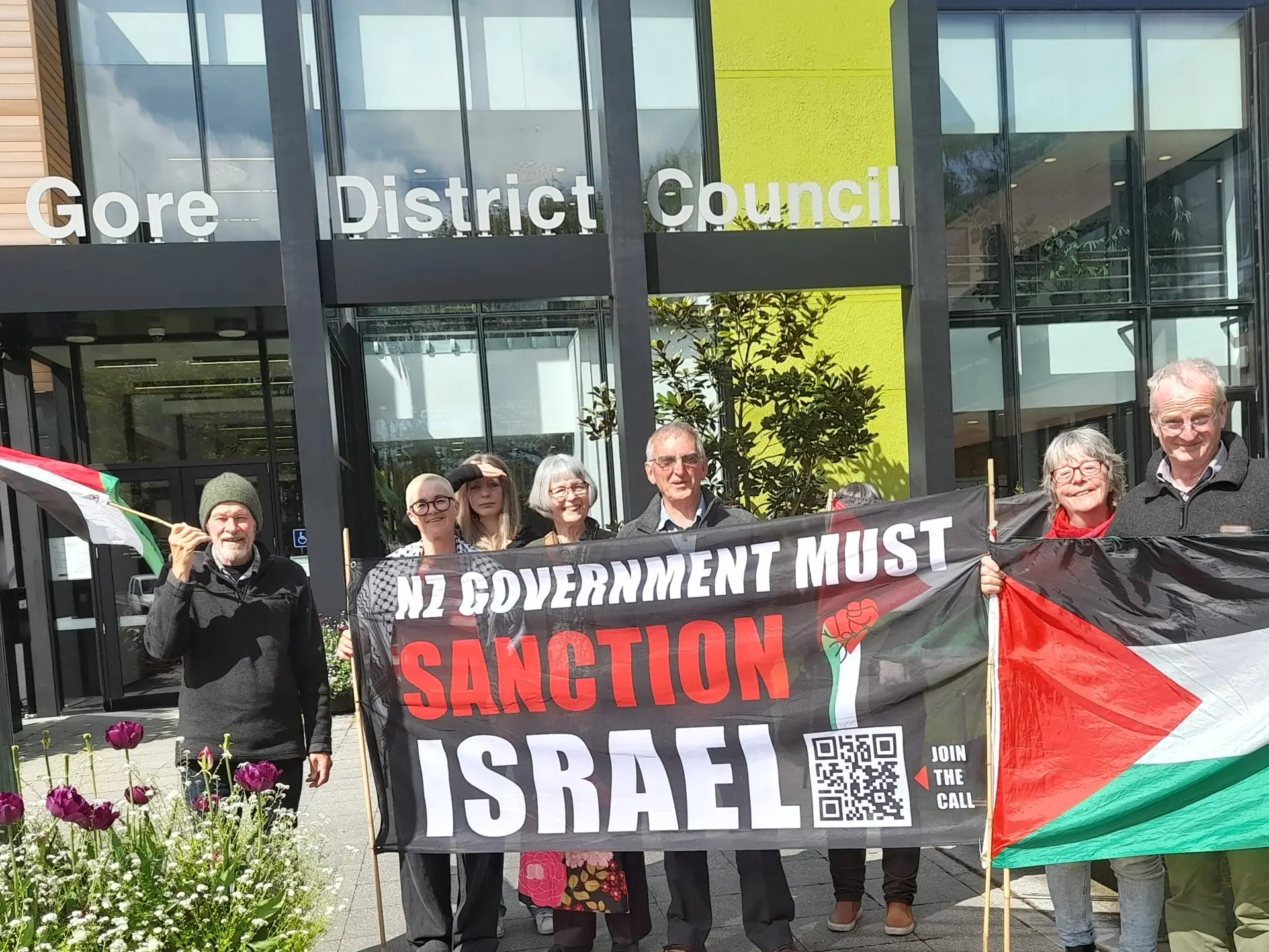Gore council choses silence on West Bank petition