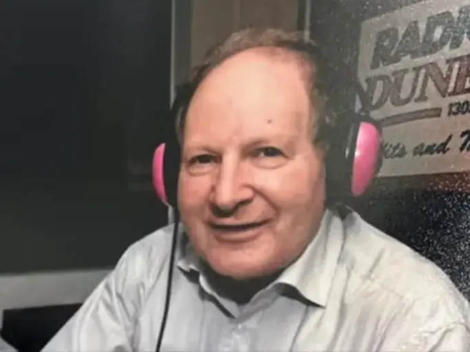 Veteran Radio Dunedin broadcaster Lyndsay Rackley dies, aged 82