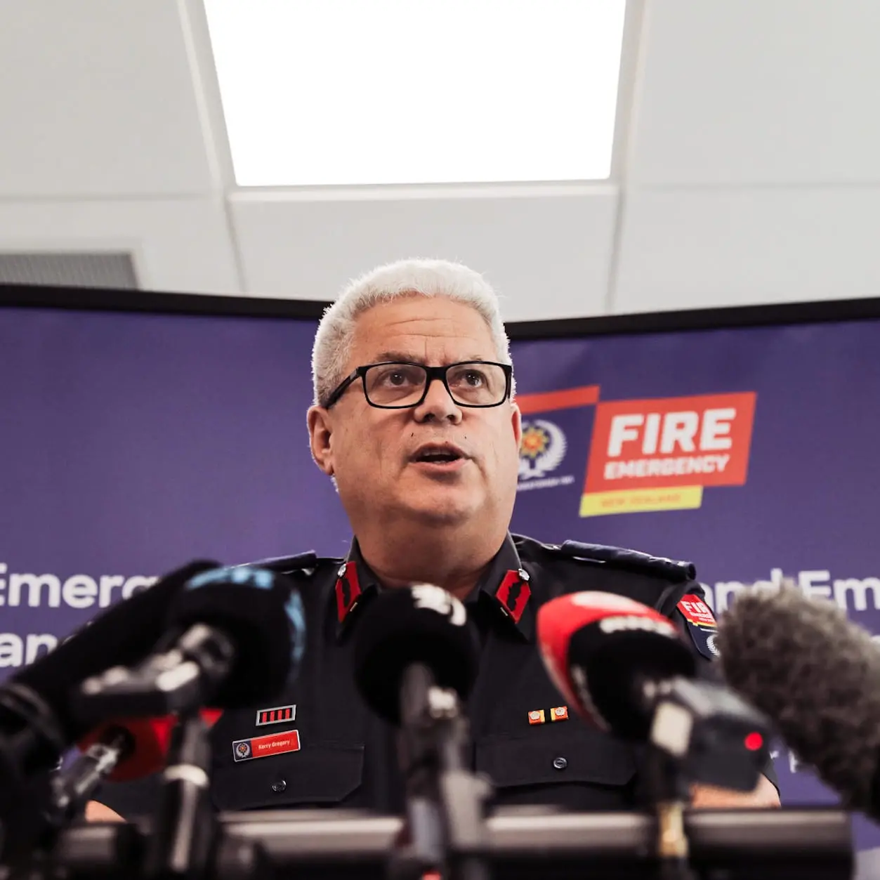 Top fire chief still on leave after rebuke by minister