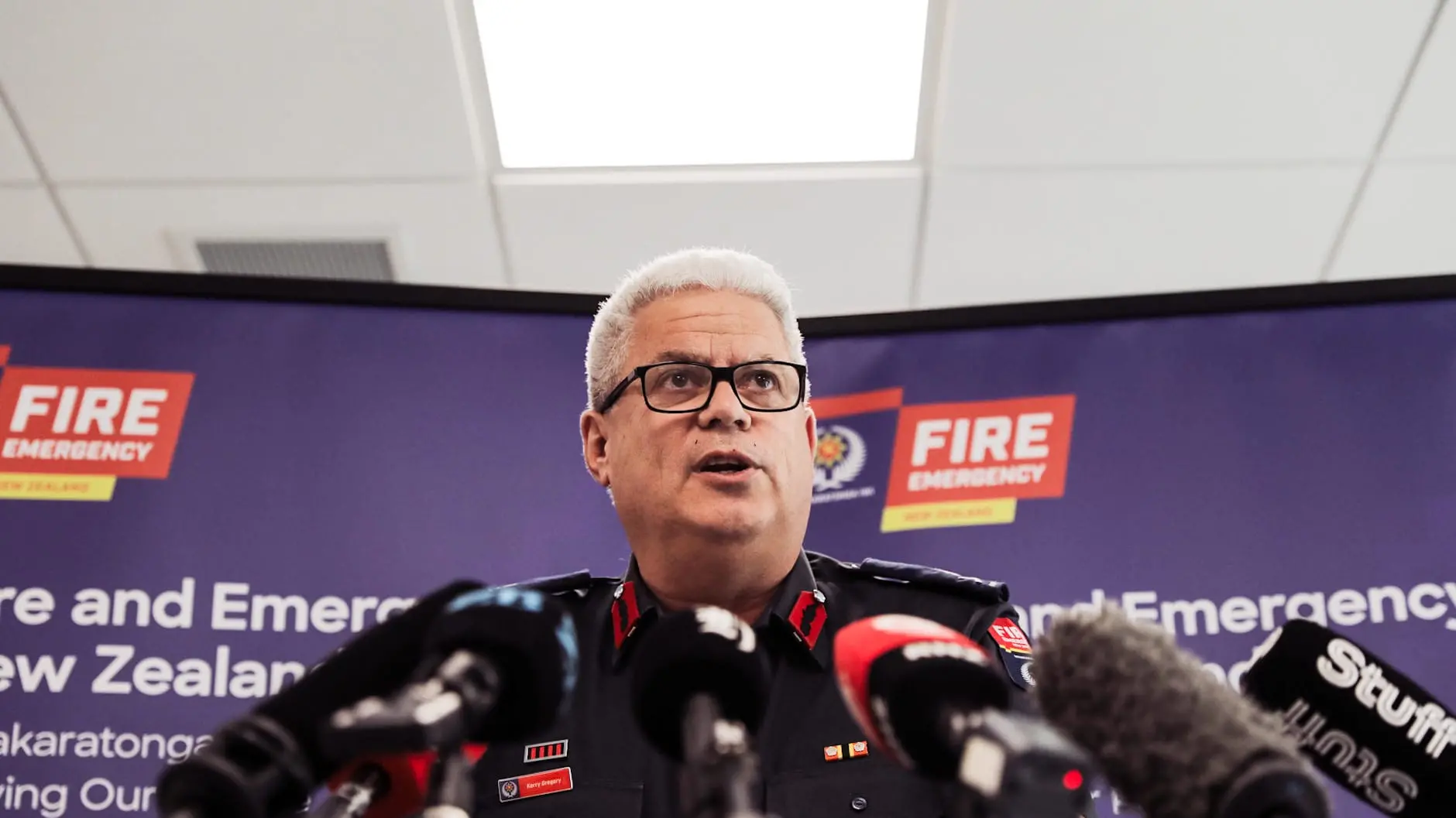 Top fire chief still on leave after rebuke by minister