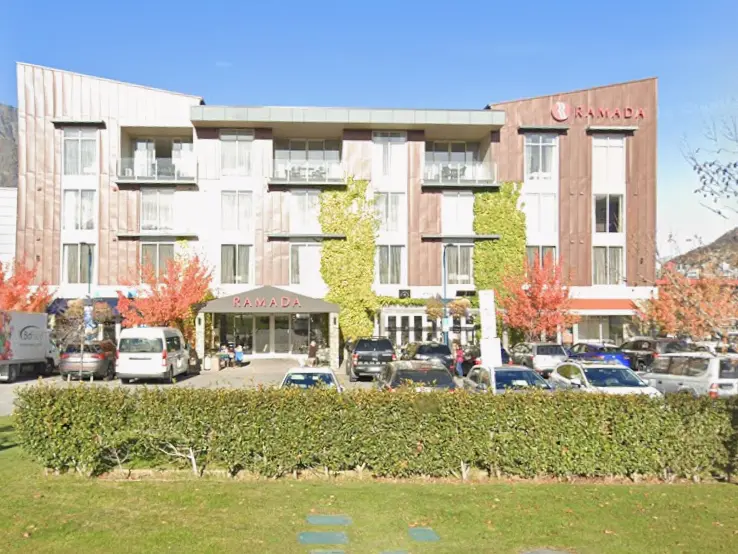 Two injured after car smashes into Queenstown hotel