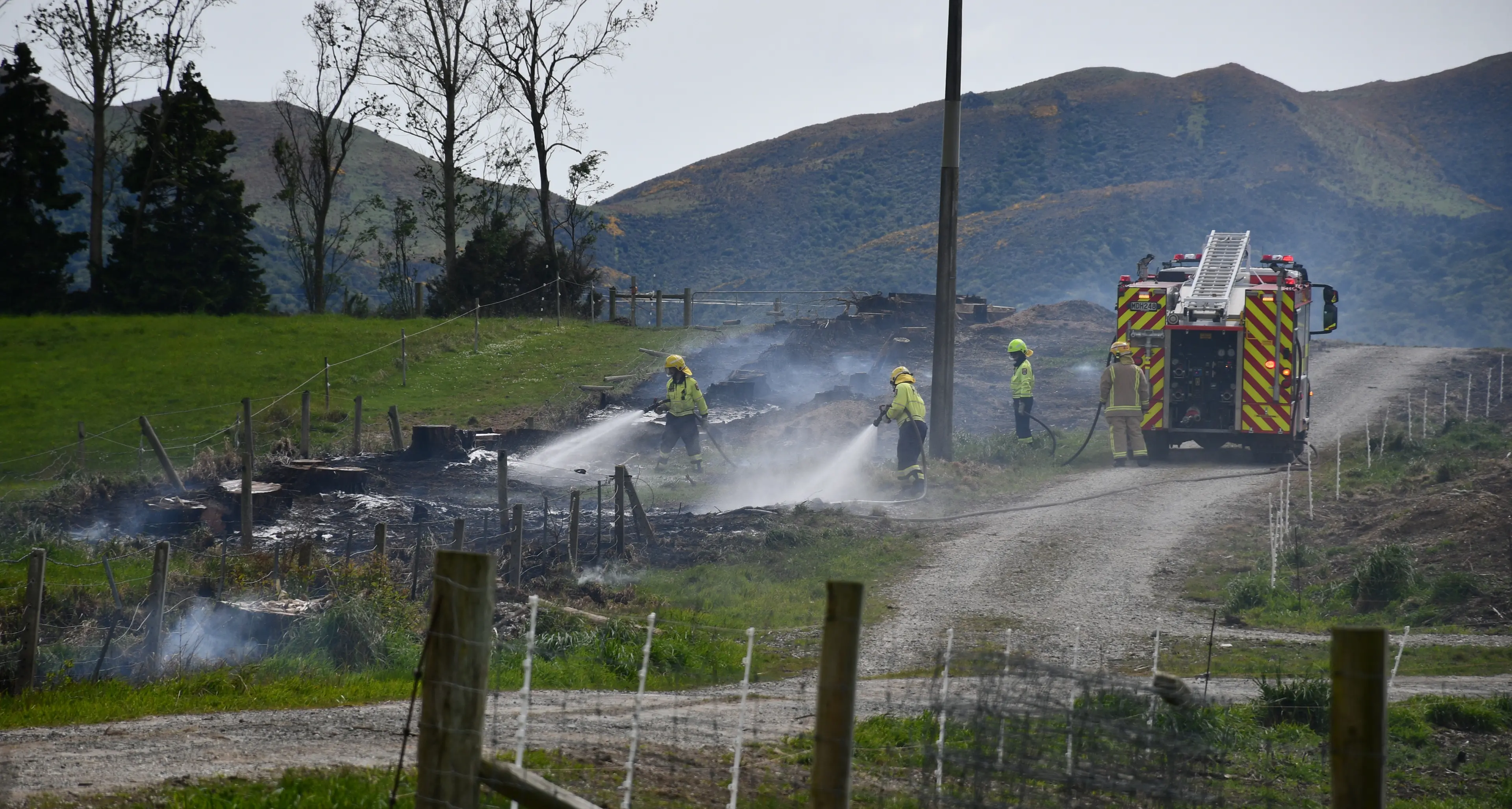 Fire spreads after power lines fall near Gore