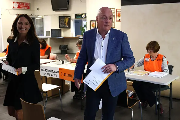 National Party Leader Christopher Luxon and wife Amanda cast their votes at the Beachlands Charter Club in Auckland on Sunday. Photo: Getty Images