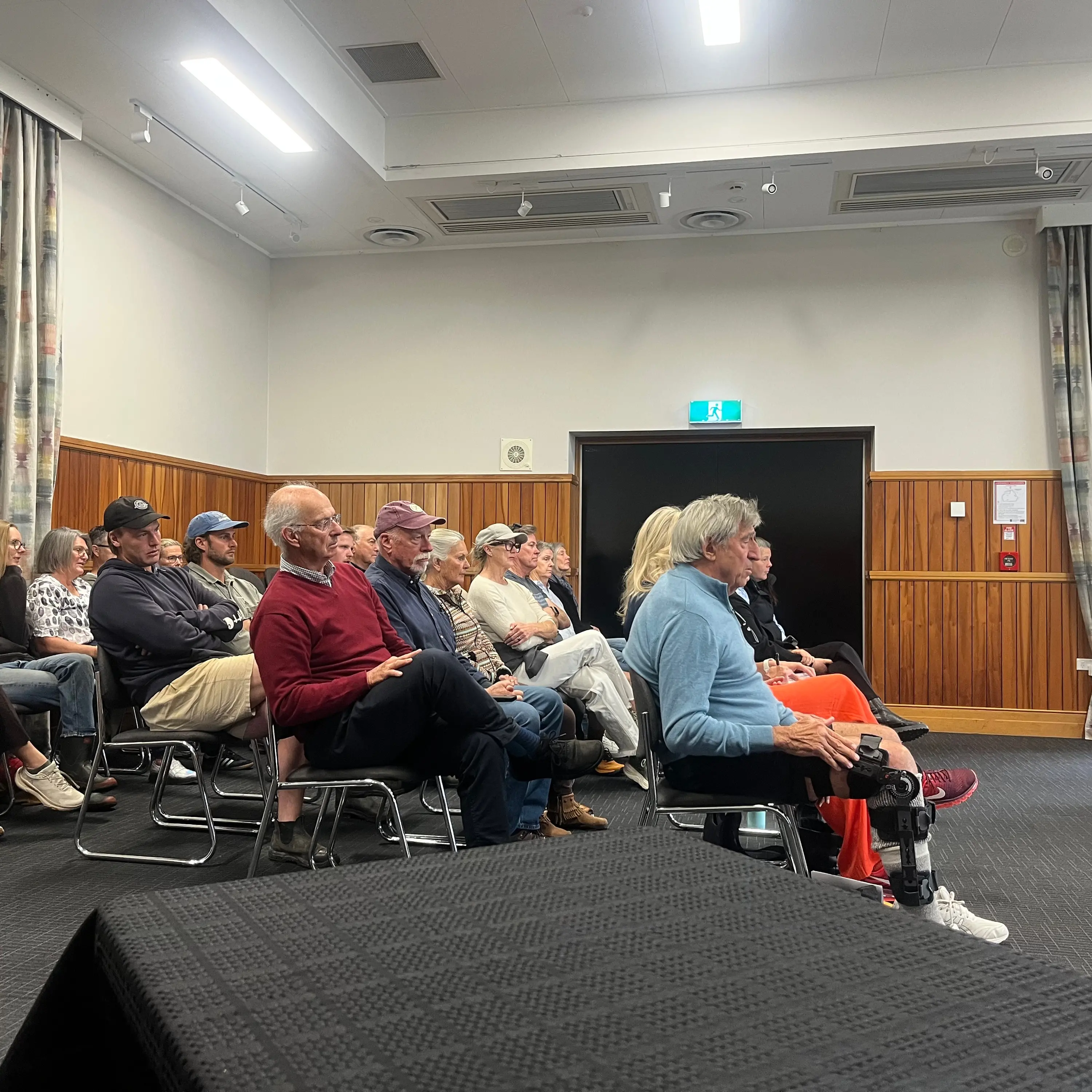 ‘It’s complete chaos’: Residents call for ban amid Wānaka freedom camping woes