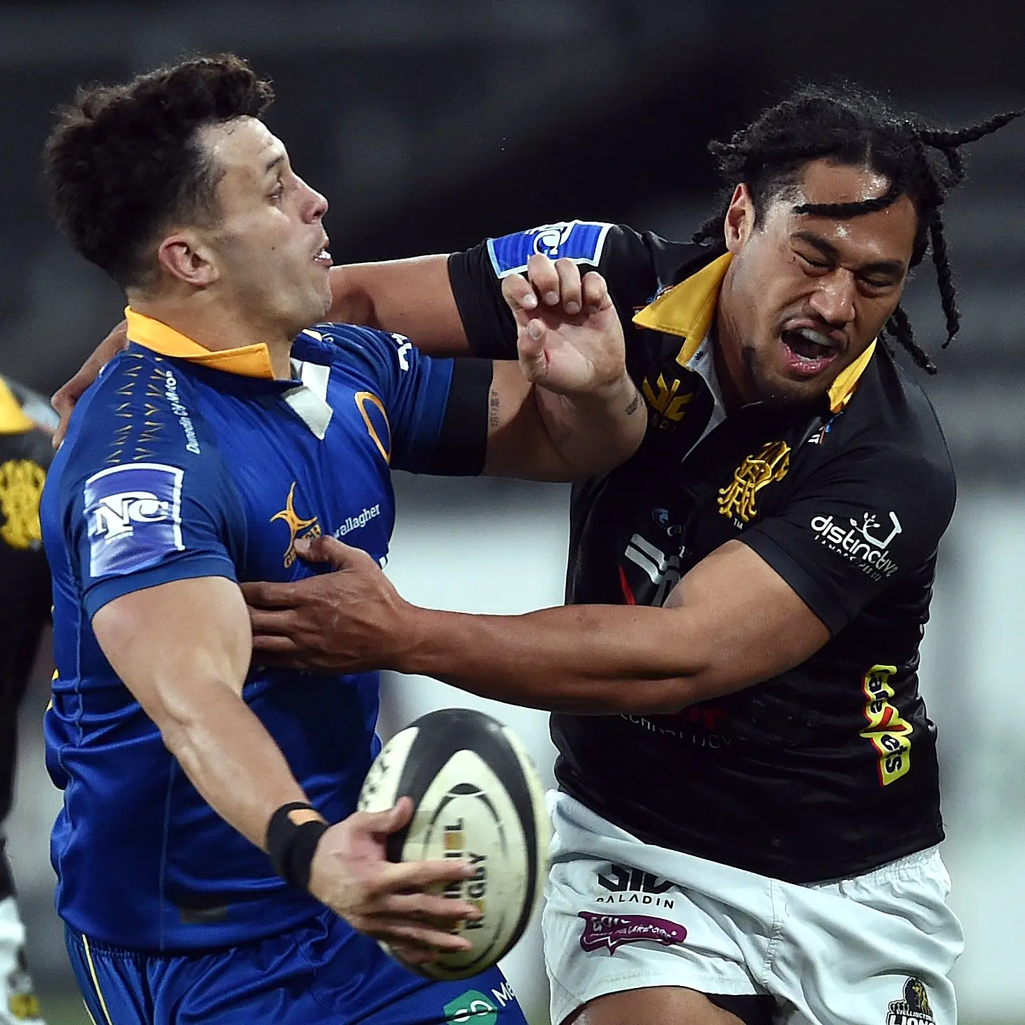 Otago midfielder to join the Crusaders