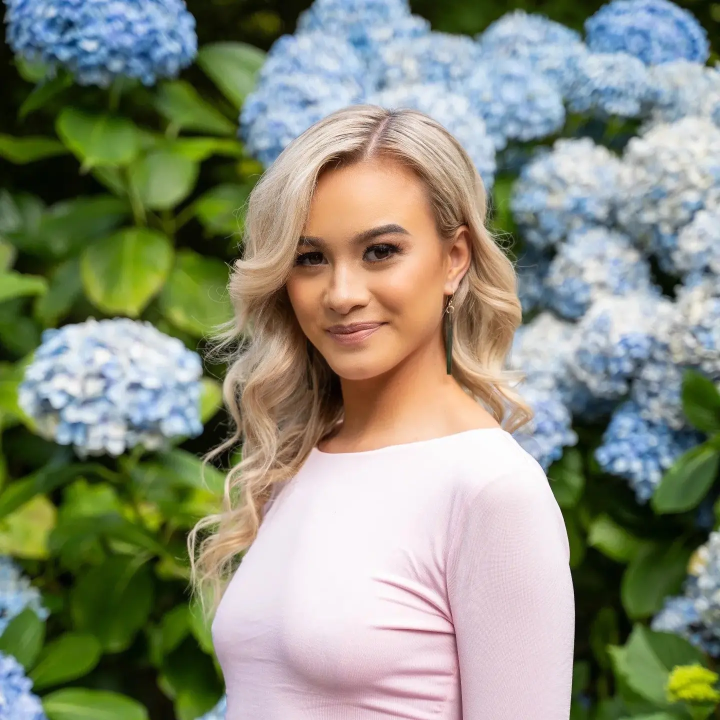 Fall of a beauty queen: Pageant runner-up involved in ugly Octagon assault, luxury hotel rip-off