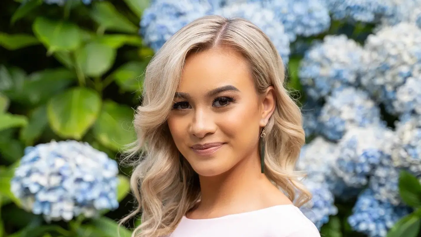 Fall of a beauty queen: Pageant runner-up involved in ugly Octagon assault, luxury hotel rip-off