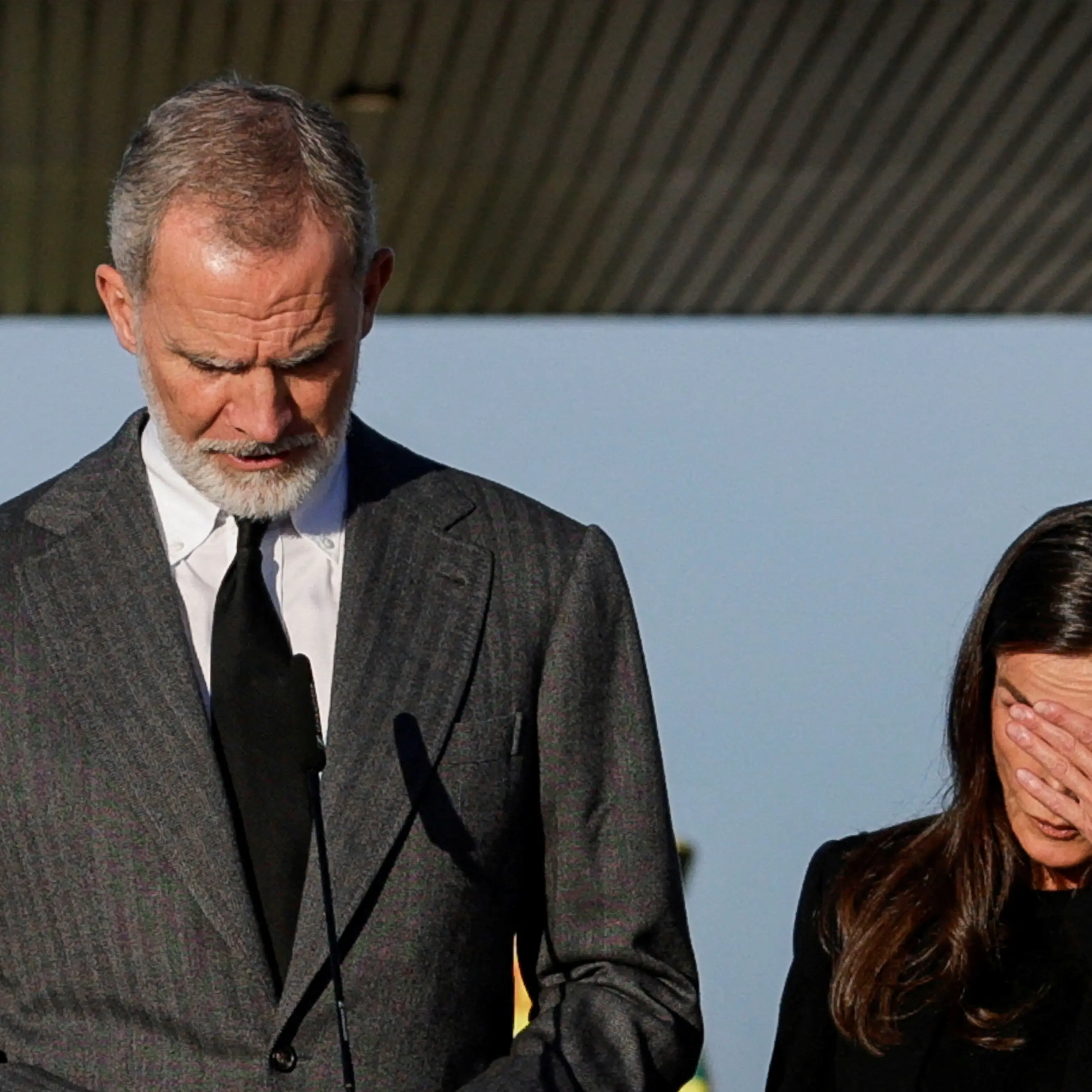 Spain in mourning amid grim search for train victims
