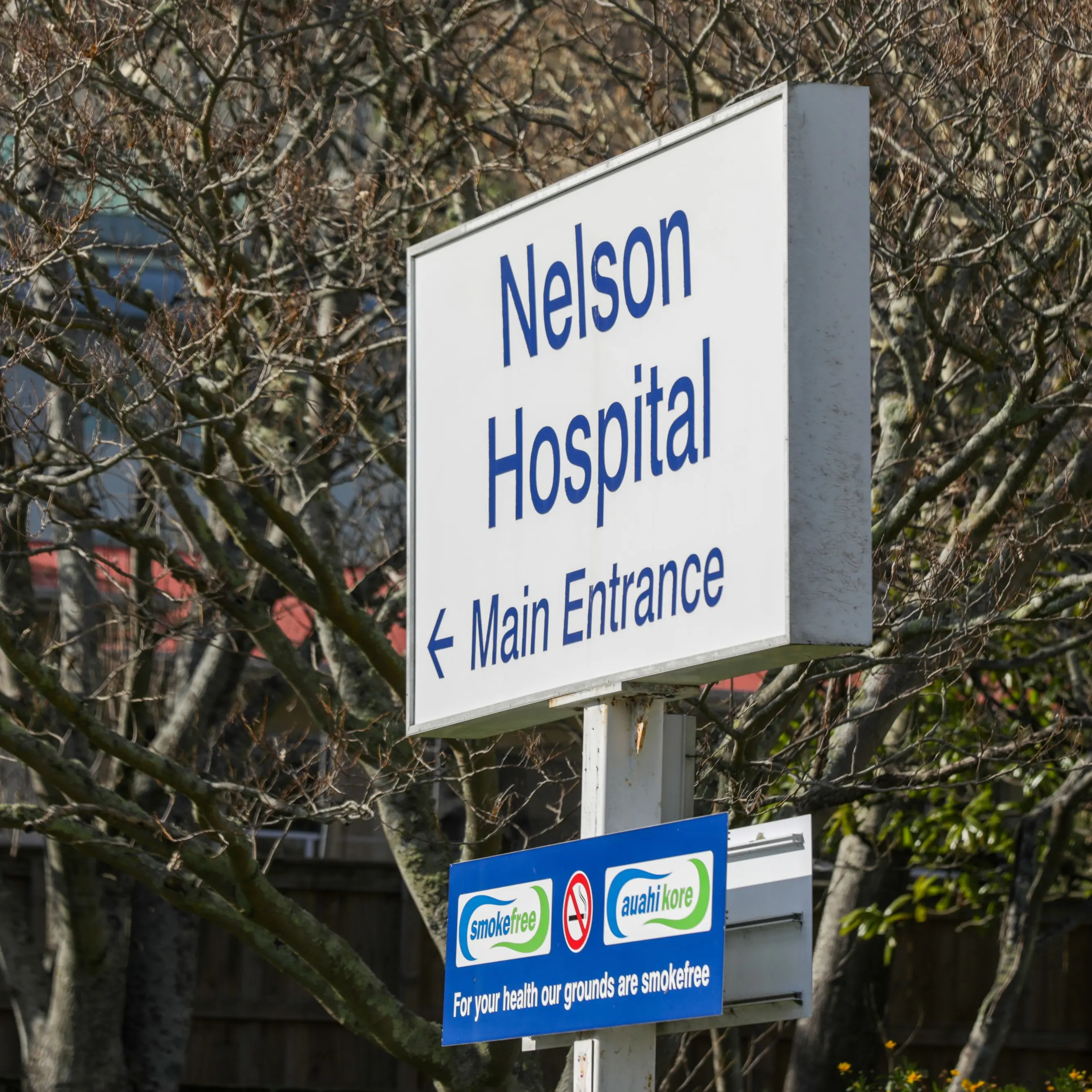 Surgeon fears service could ‘entirely collapse’ amid staffing shortage
